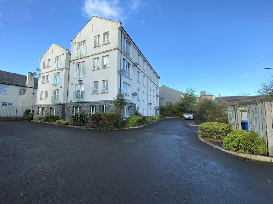 Artistic Stunning Apartment City View Londonderry Exteriér fotografie
