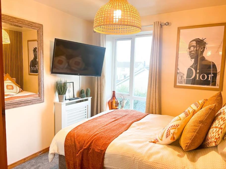 Artistic Stunning Apartment City View Londonderry Exteriér fotografie