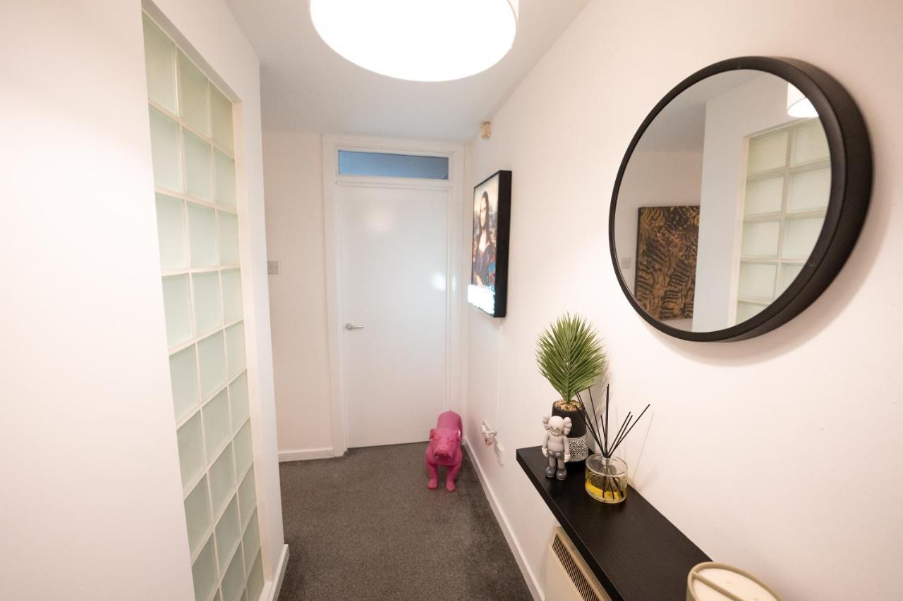 Artistic Stunning Apartment City View Londonderry Exteriér fotografie