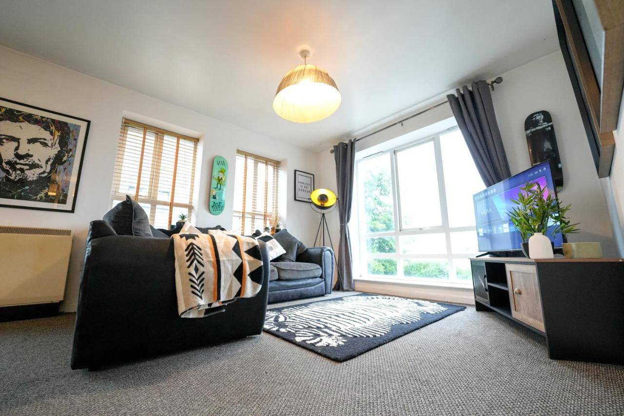 Artistic Stunning Apartment City View Londonderry Exteriér fotografie