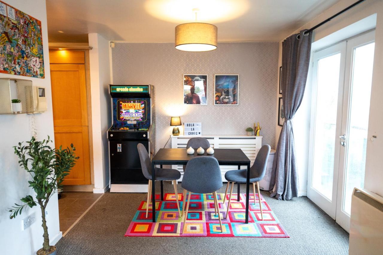 Artistic Stunning Apartment City View Londonderry Exteriér fotografie