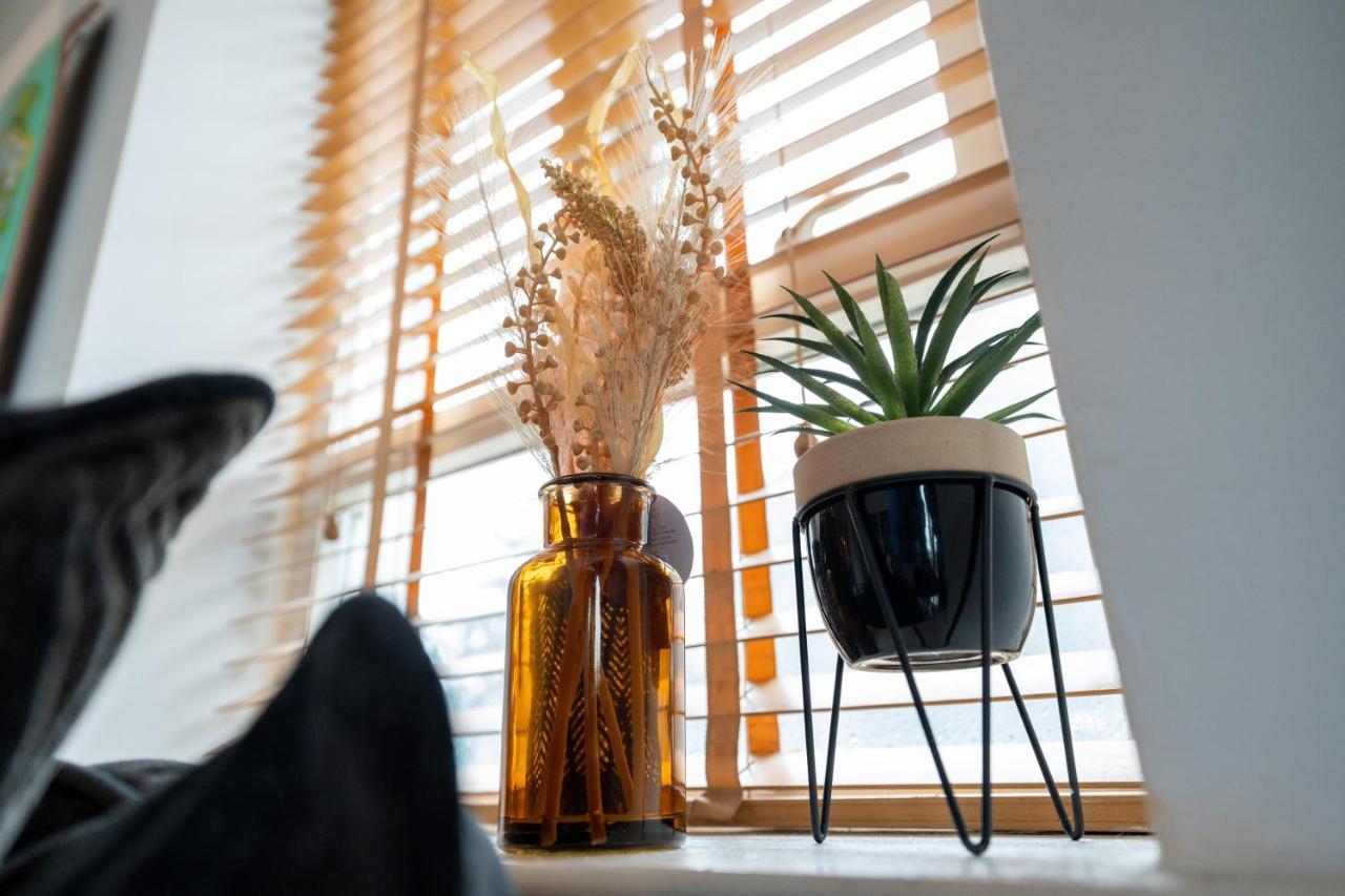 Artistic Stunning Apartment City View Londonderry Exteriér fotografie